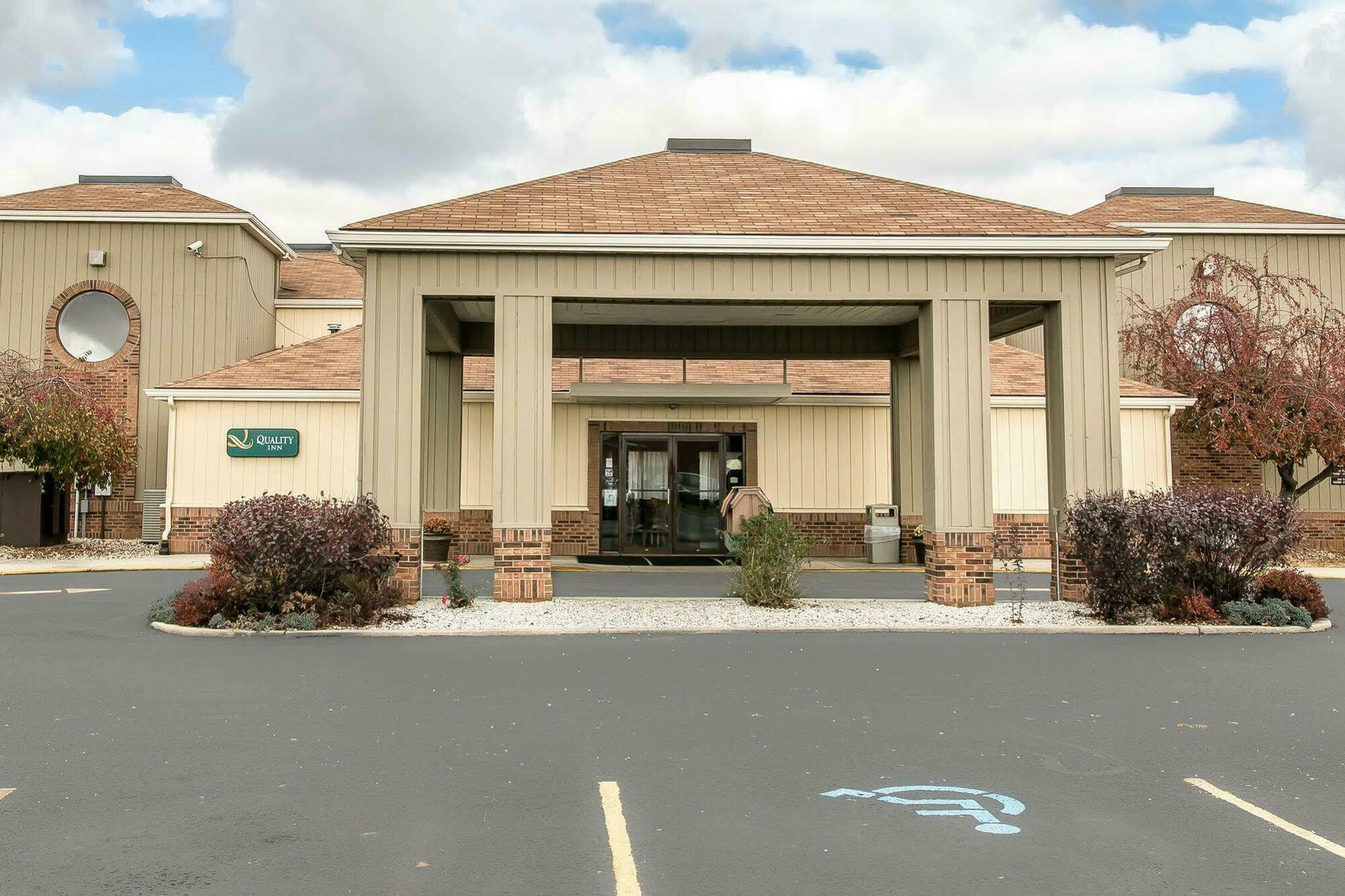 上桑达斯基品质酒店 Upper Sandusky 外观 照片